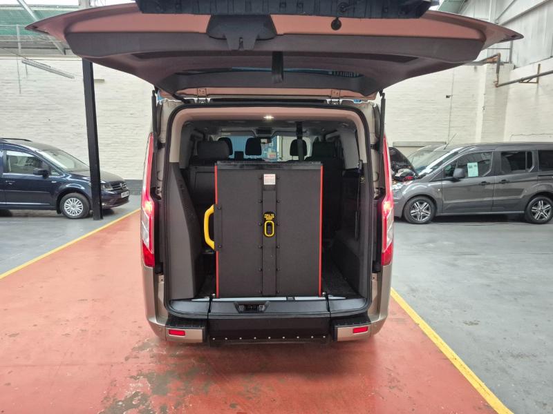 Ford Tourneo Custom