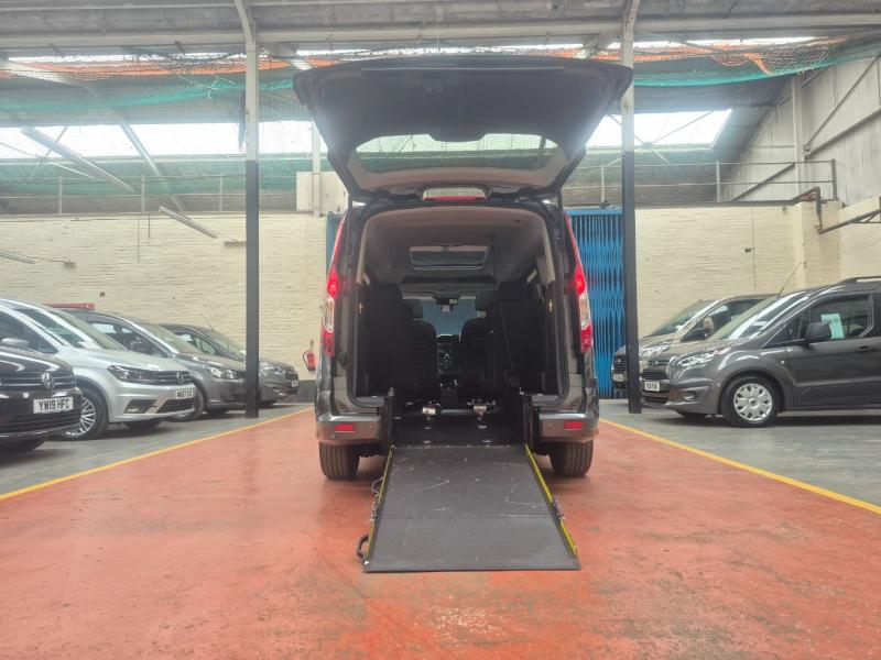 Ford Grand Tourneo Connect