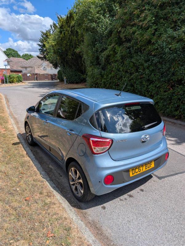 Hyundai i10