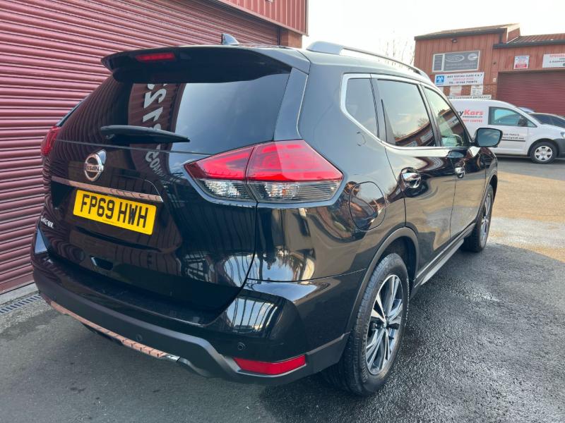 Nissan X Trail