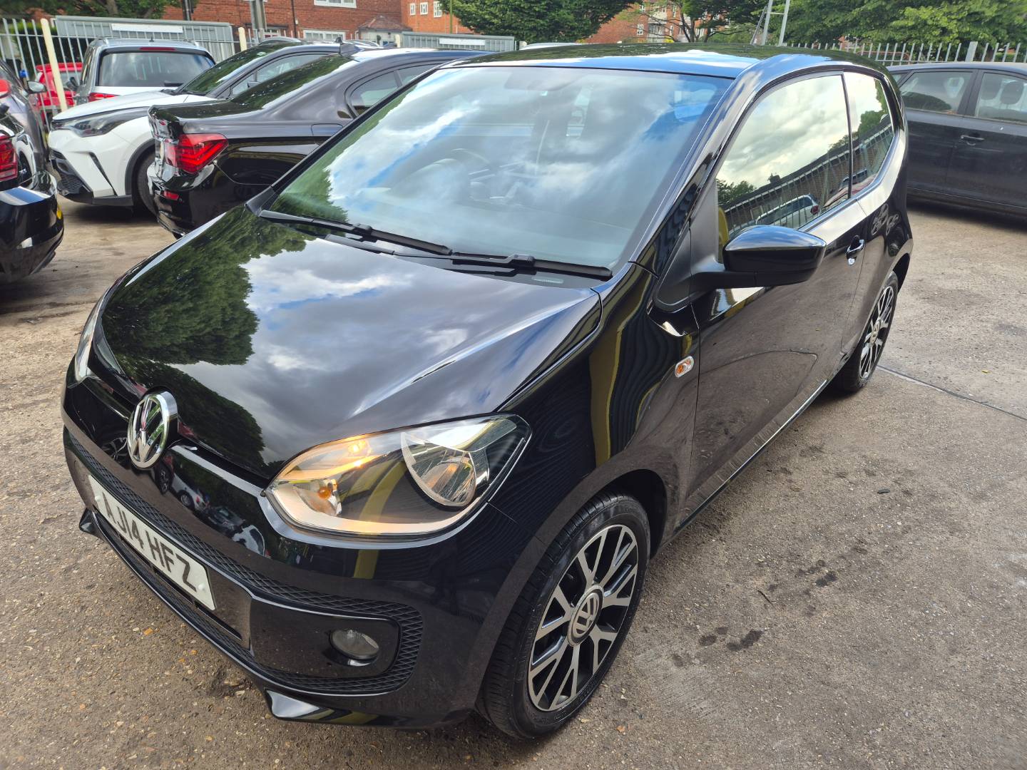 Volkswagen Up