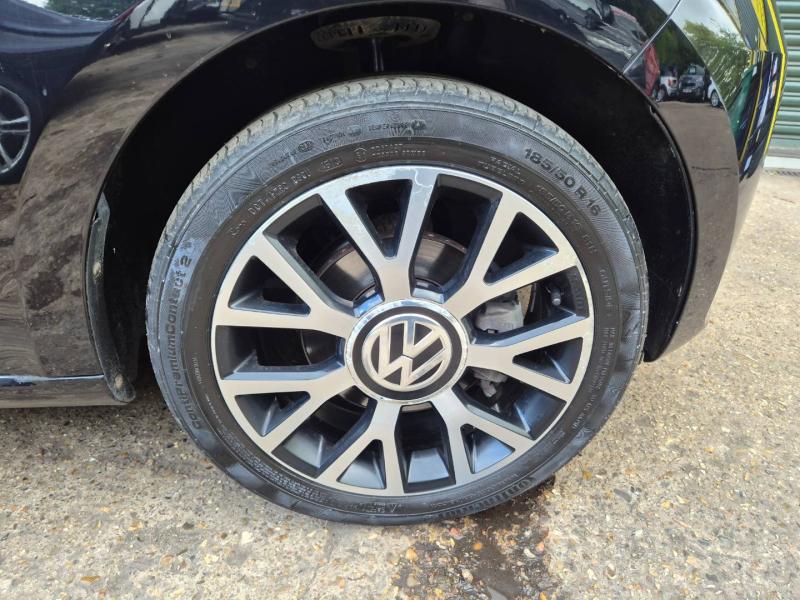 Volkswagen Up
