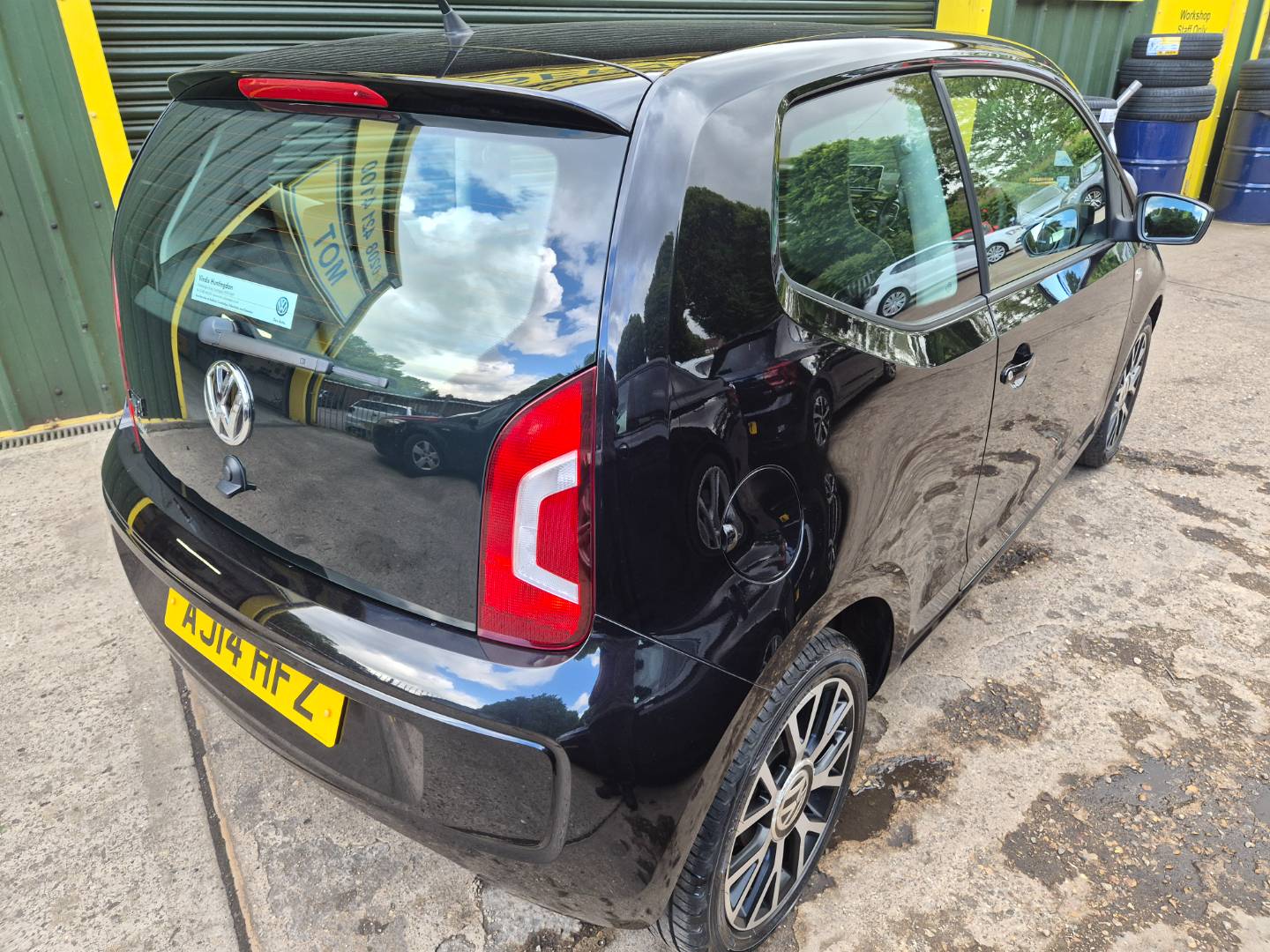 Volkswagen Up