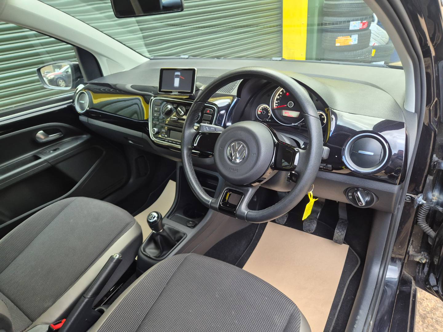 Volkswagen Up