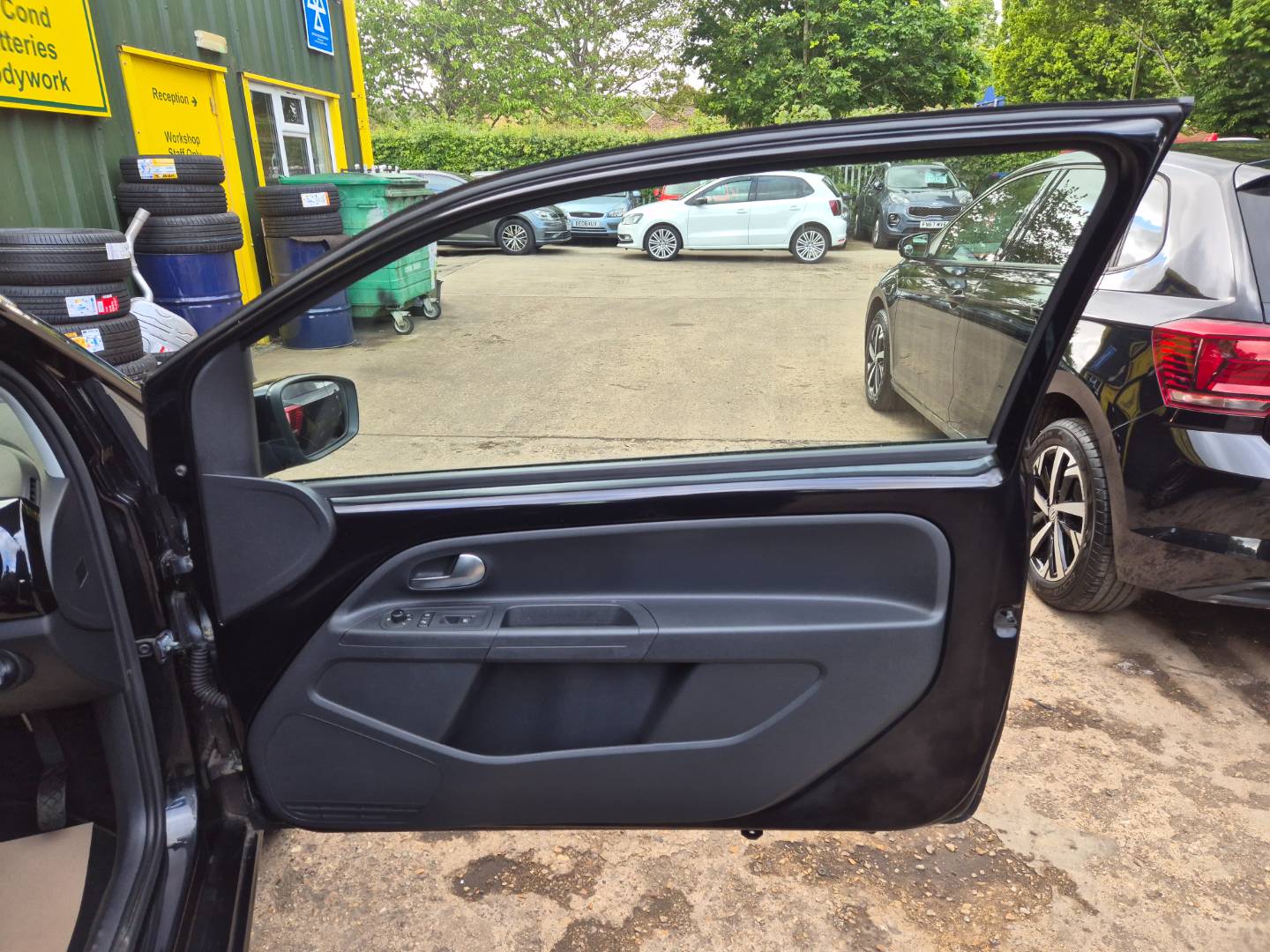 Volkswagen Up