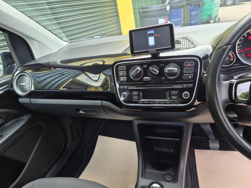 Volkswagen Up