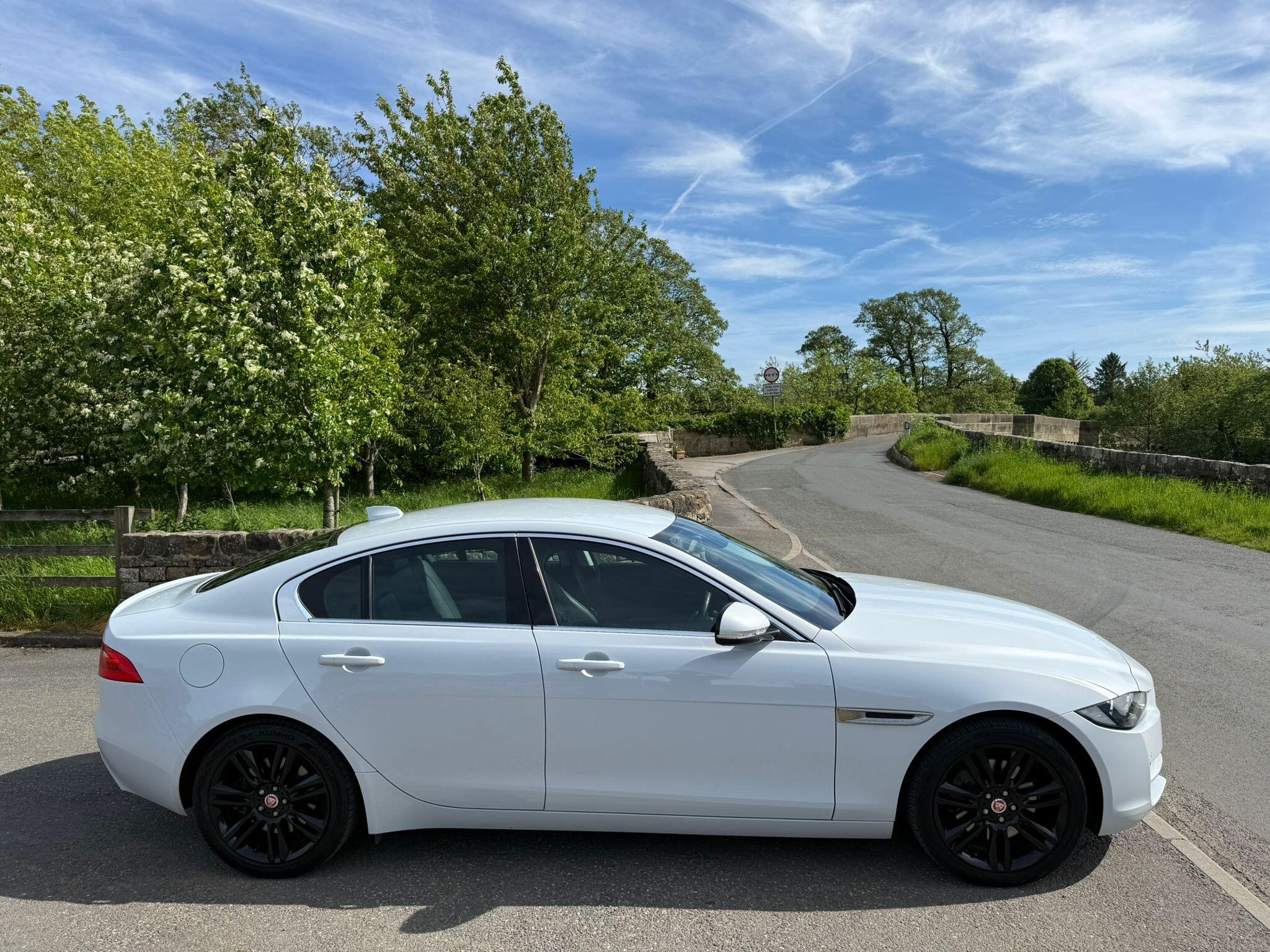 Jaguar XE