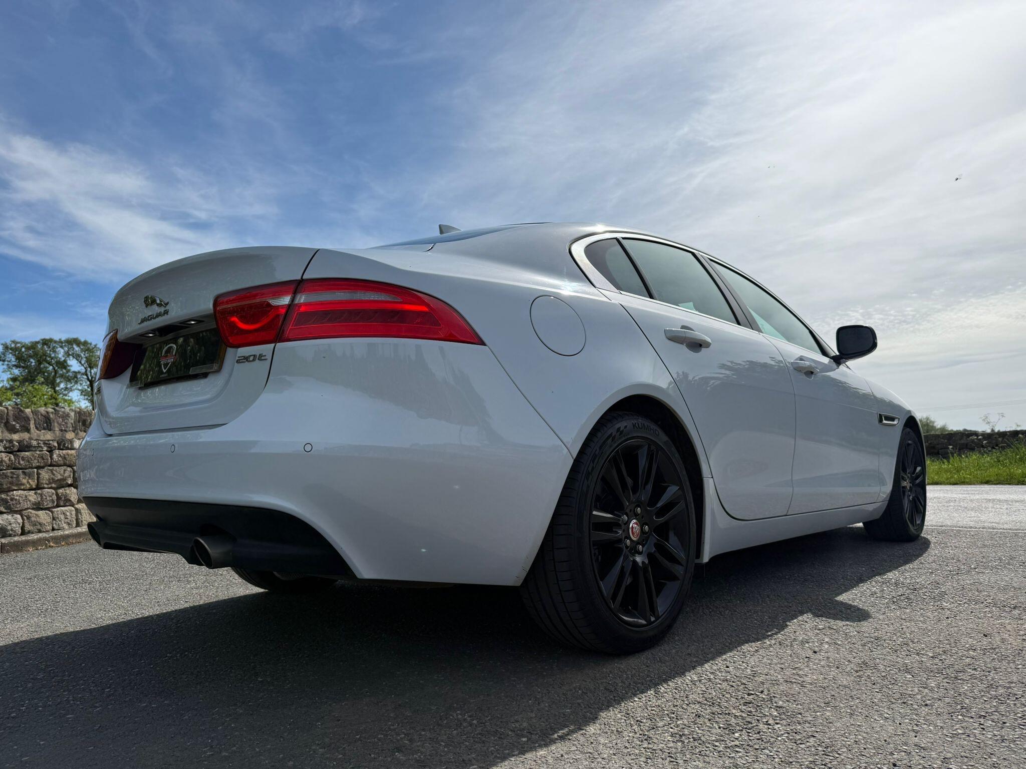 Jaguar XE