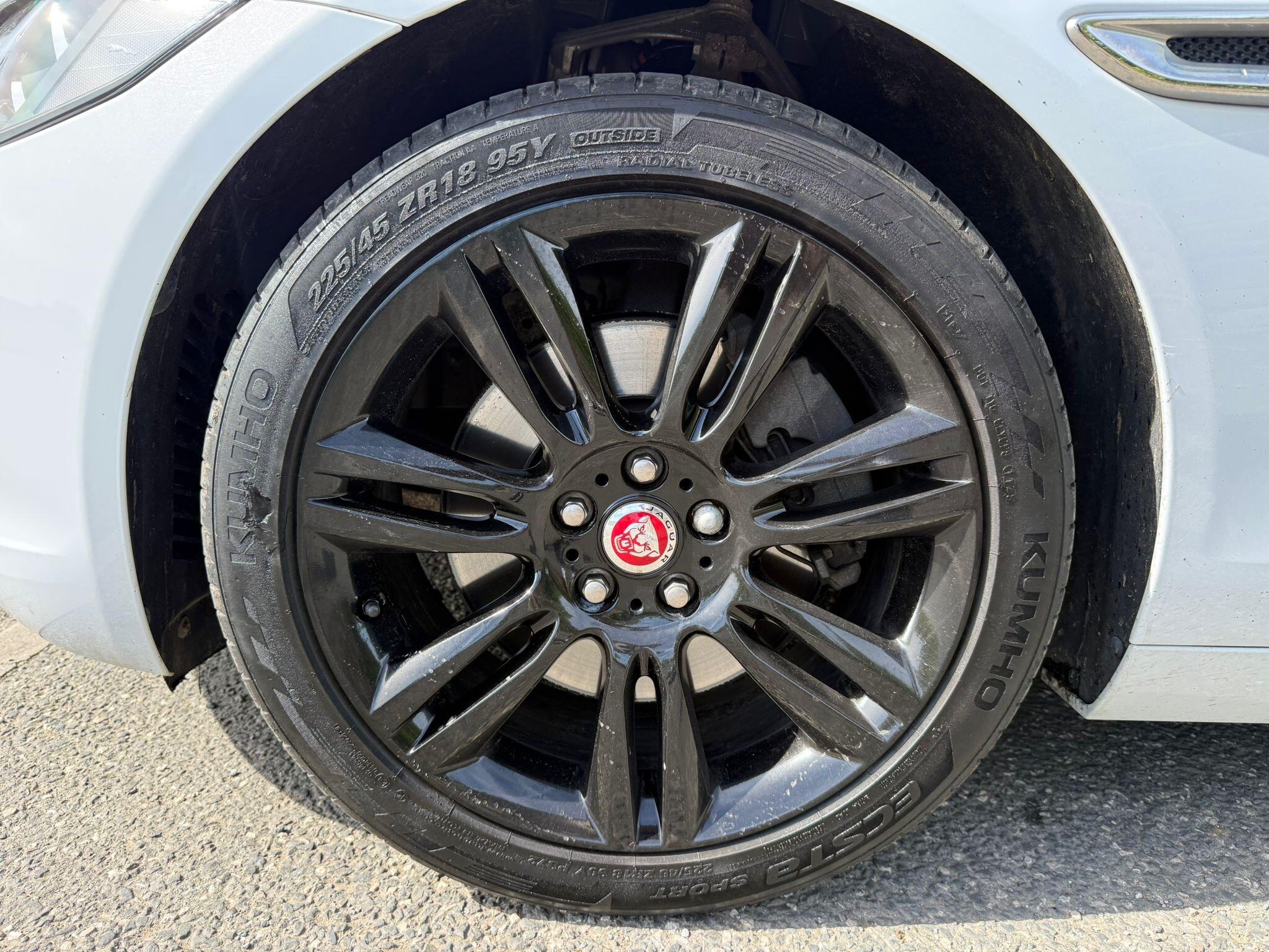 Jaguar XE