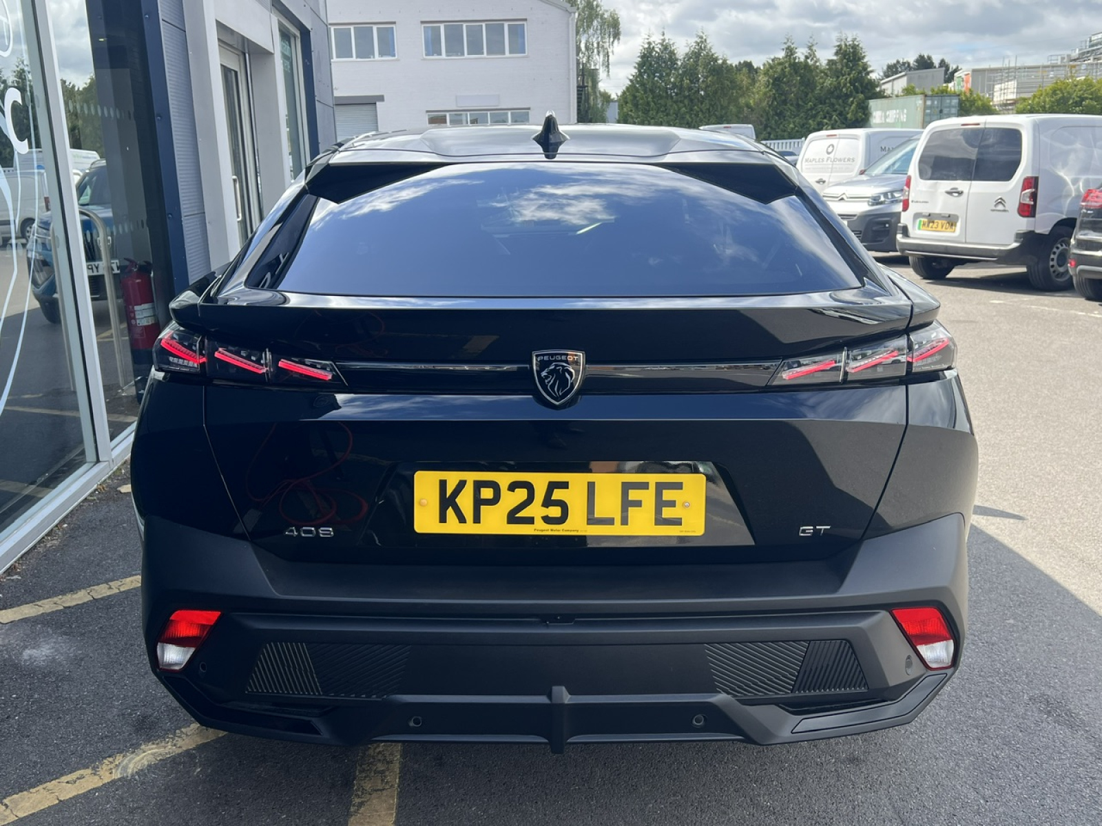 Peugeot 408