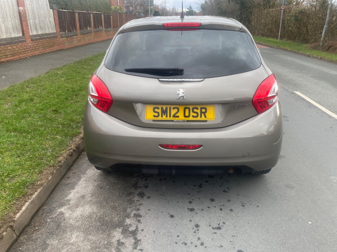 Peugeot 208