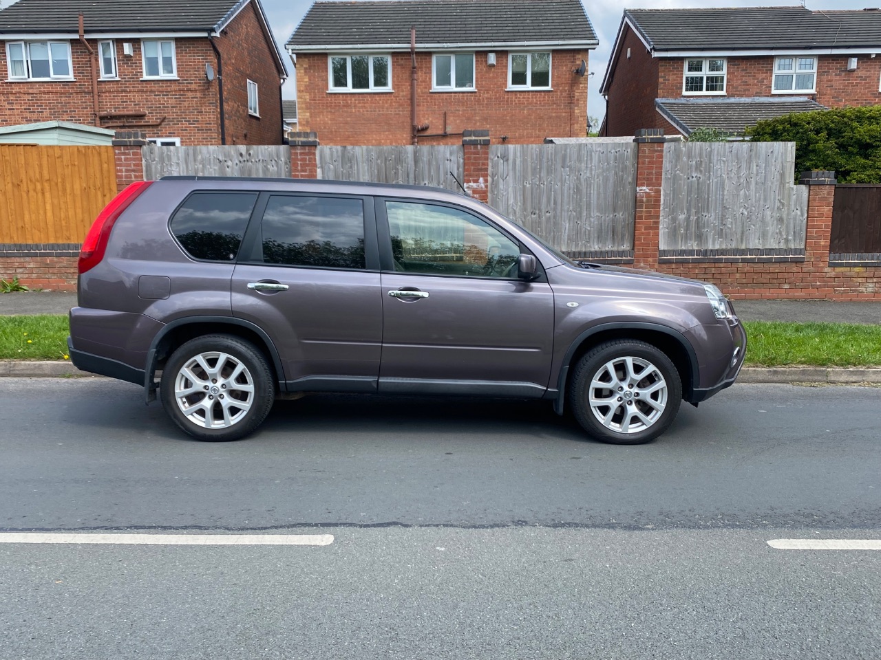 Nissan X Trail