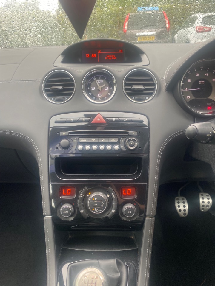 Peugeot RCZ