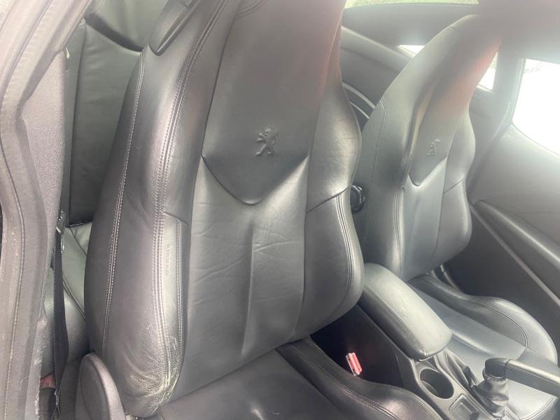 Peugeot RCZ