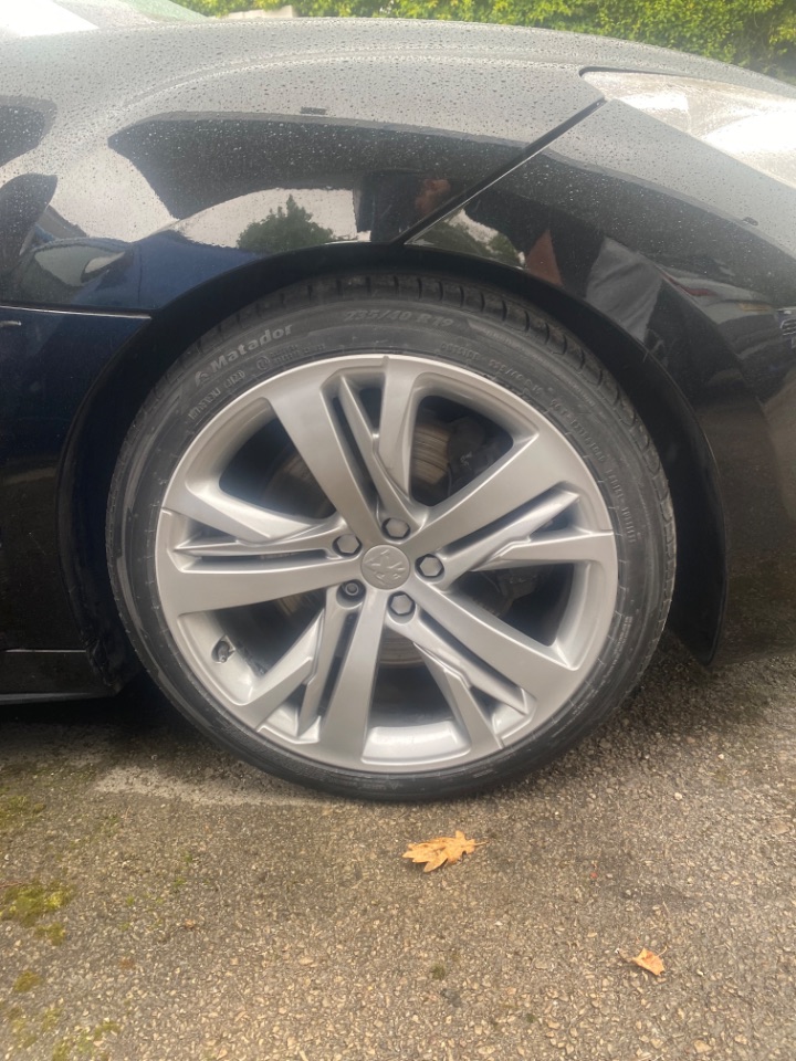 Peugeot RCZ