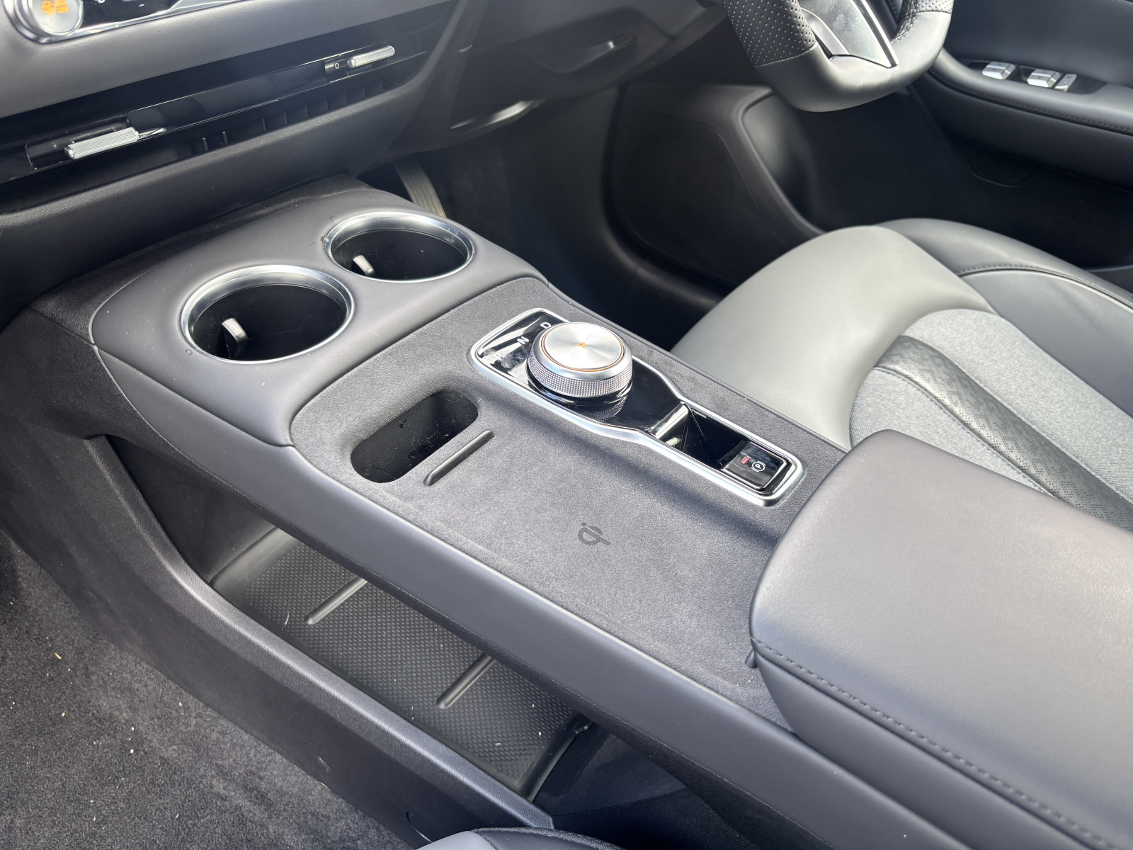 MG Motor UK MGS5
