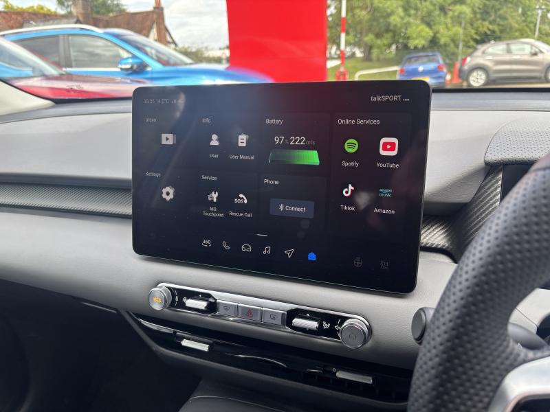 MG Motor UK MGS5