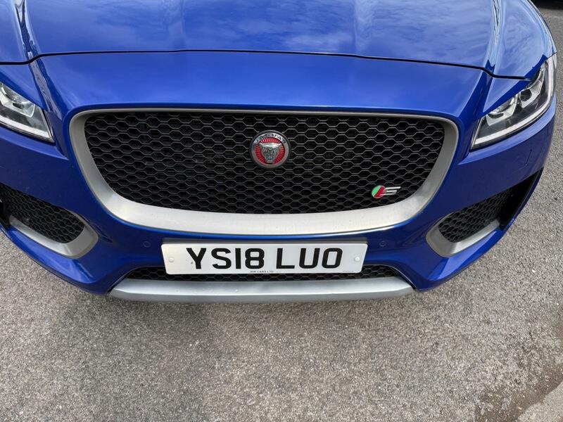 Jaguar F-Pace