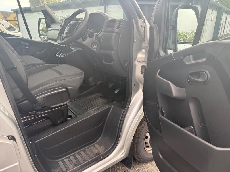 Vauxhall Movano