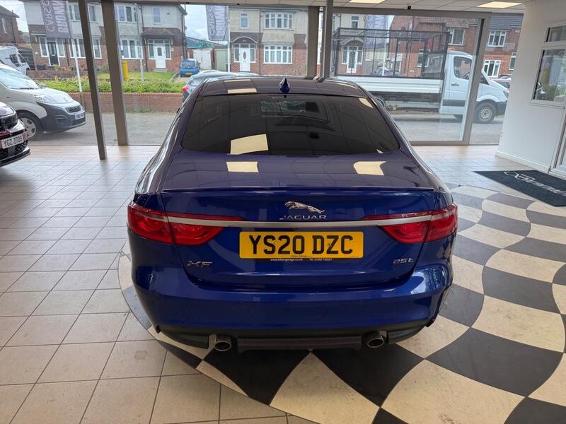 Jaguar XF