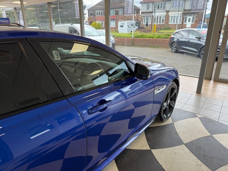 Jaguar XF