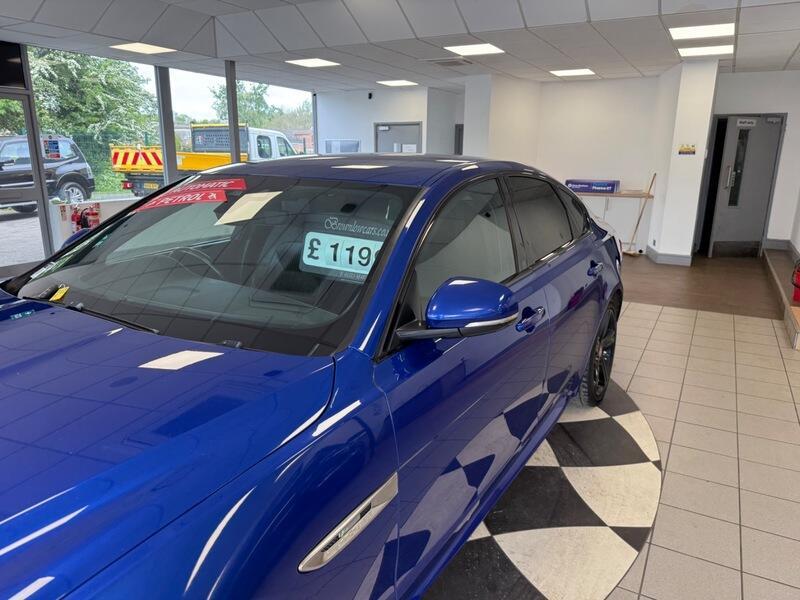 Jaguar XF