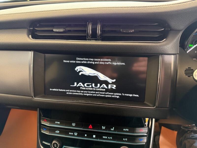 Jaguar XF