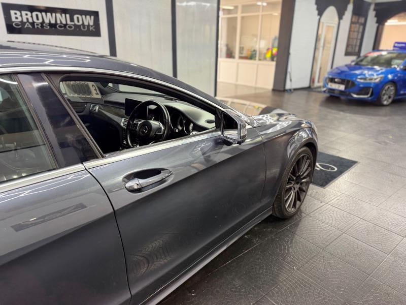 Mercedes-Benz CLS