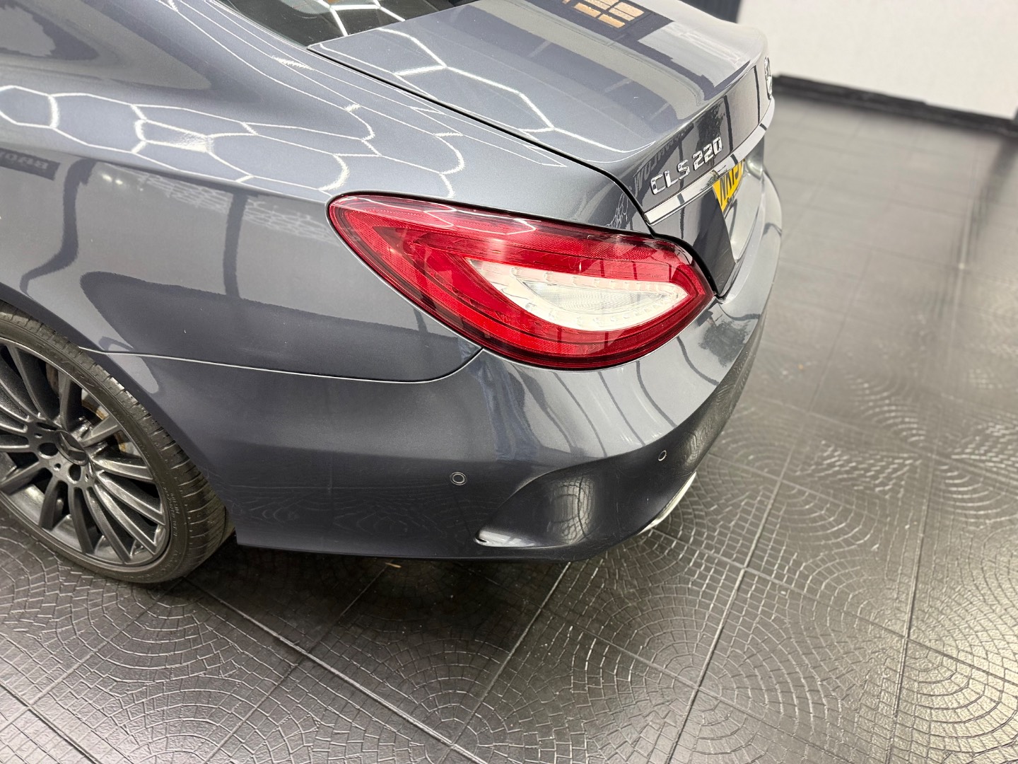Mercedes-Benz CLS
