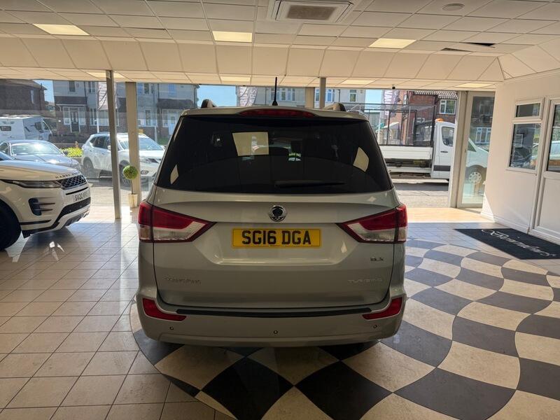 SsangYong Turismo