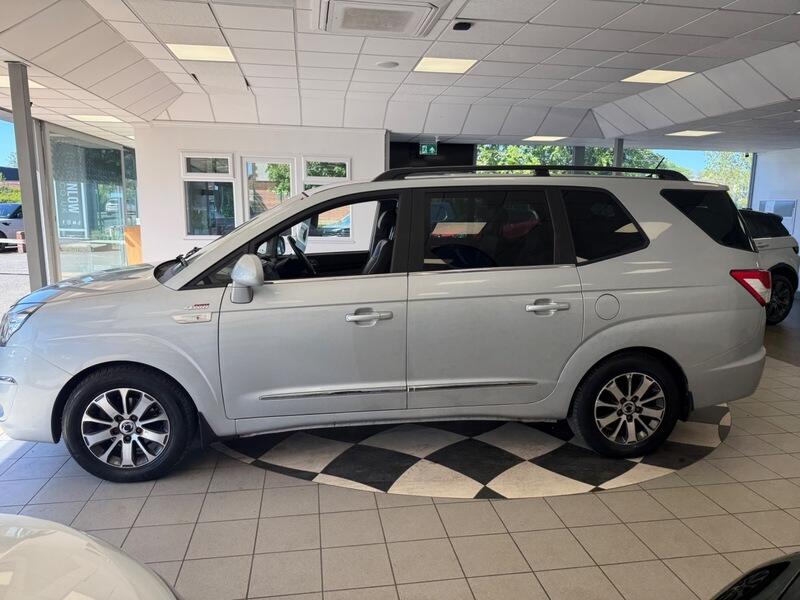 SsangYong Turismo