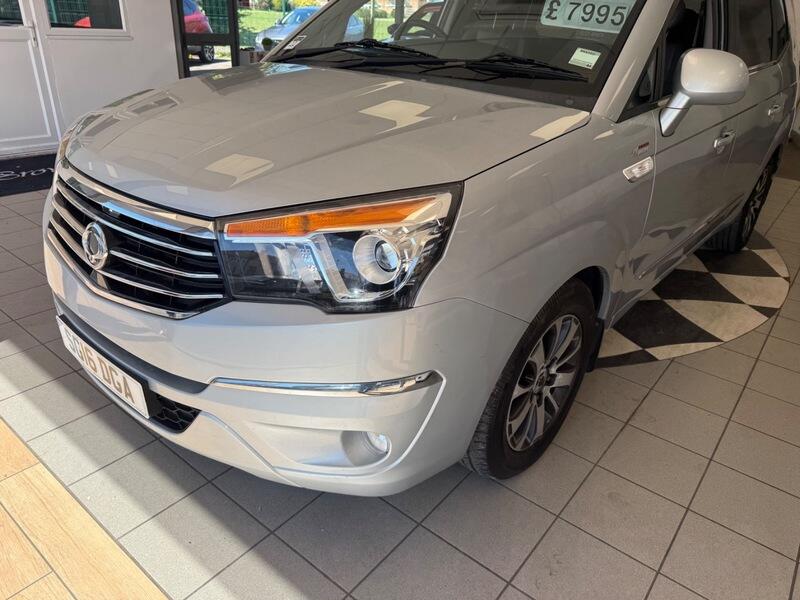 SsangYong Turismo