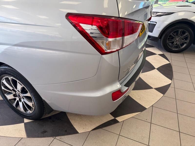 SsangYong Turismo