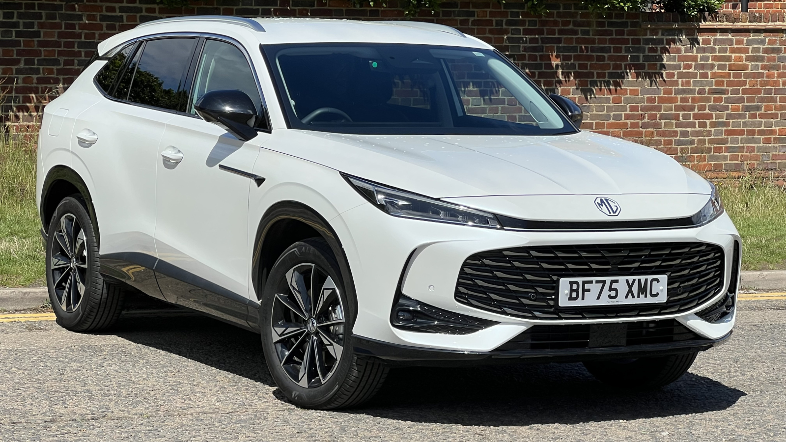 MG Motor UK HS