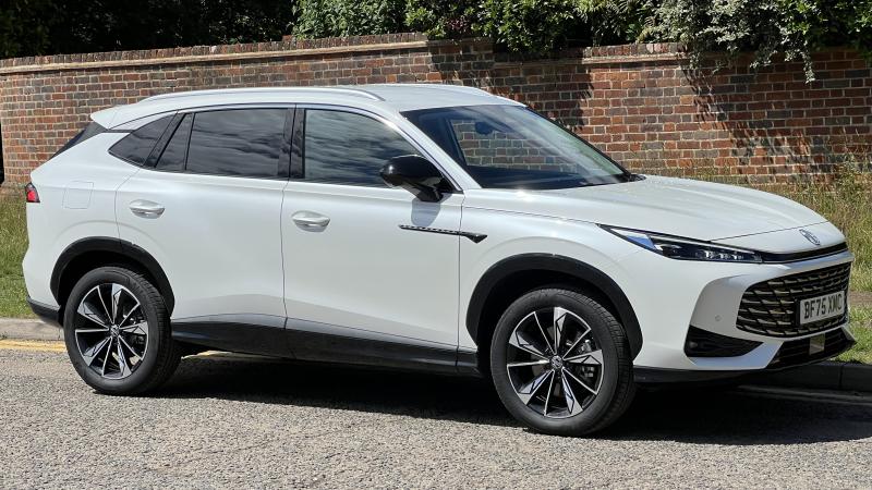 MG Motor UK HS