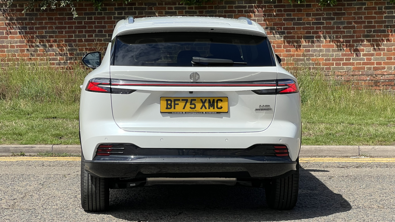 MG Motor UK HS
