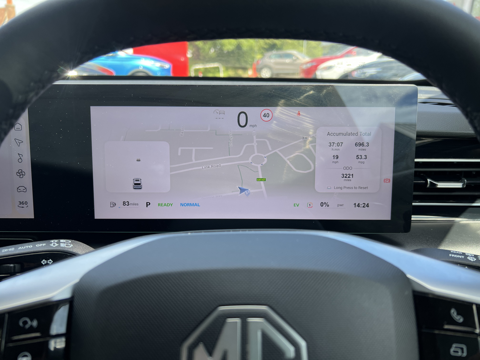 MG Motor UK HS