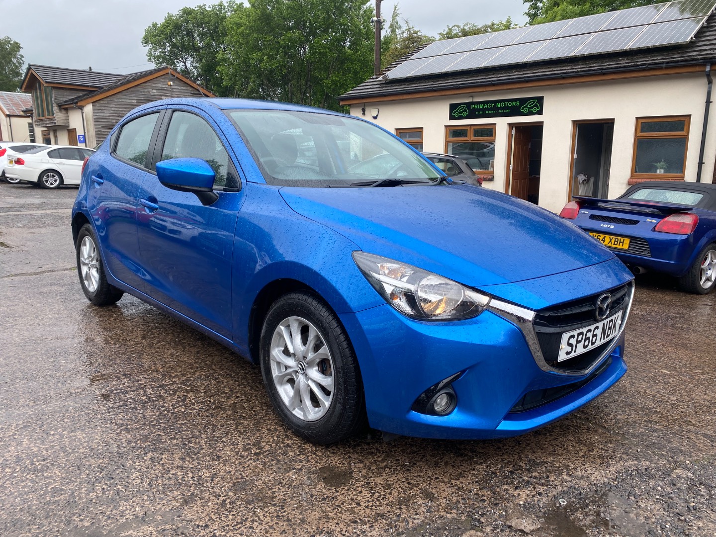 Mazda 2