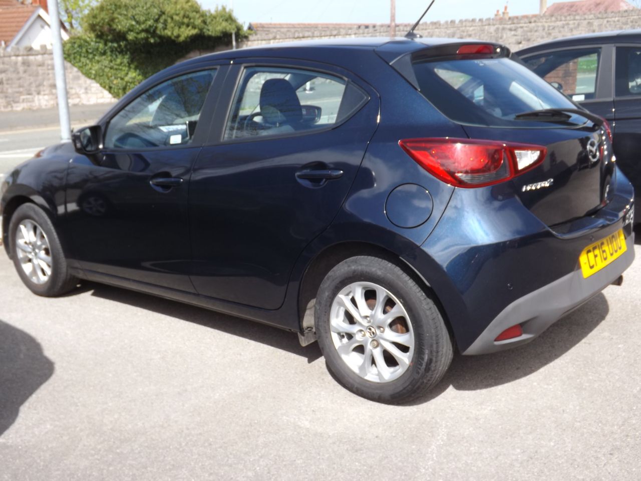 Mazda 2