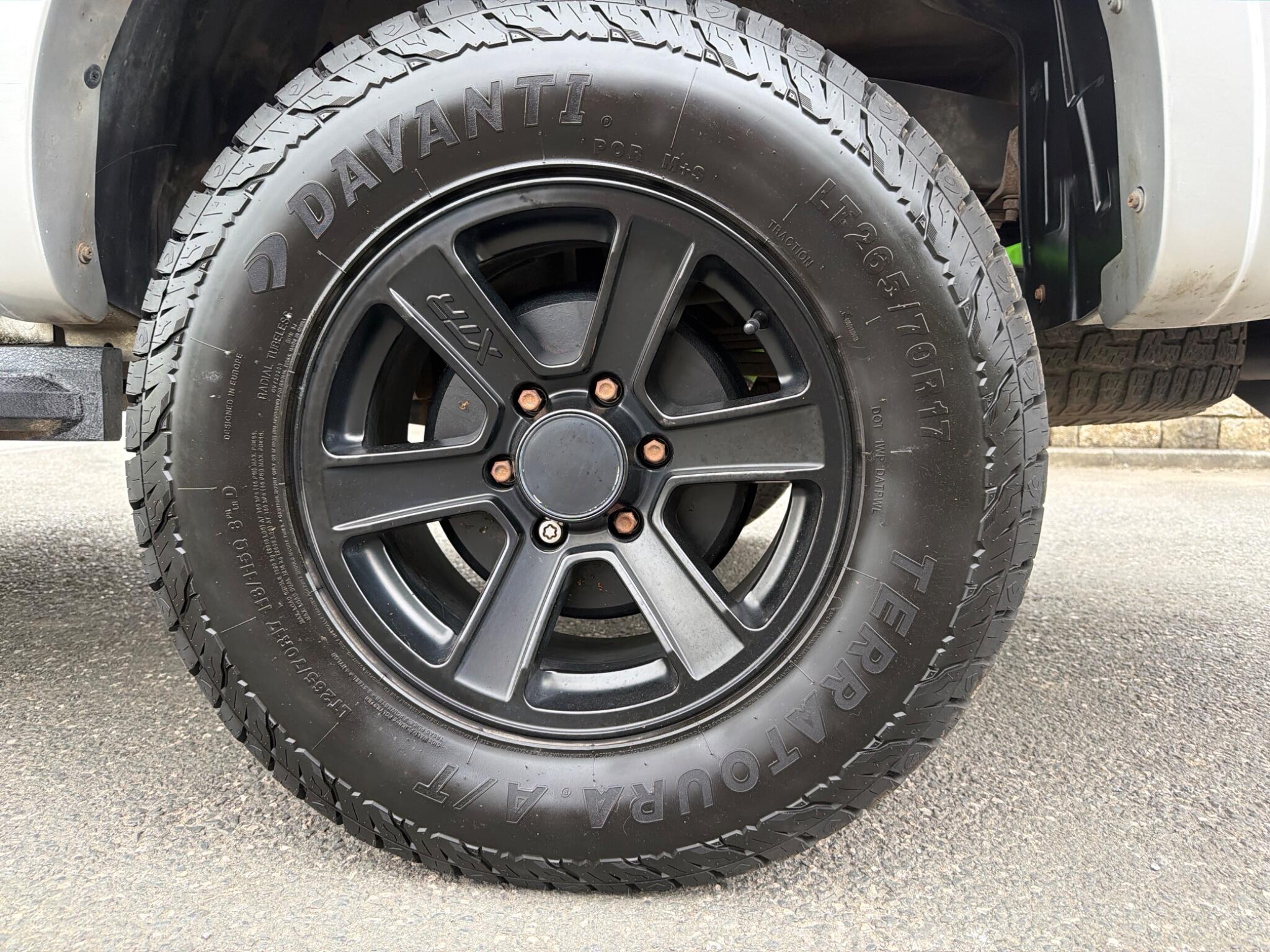 Isuzu D-Max