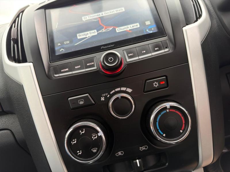 Isuzu D-Max