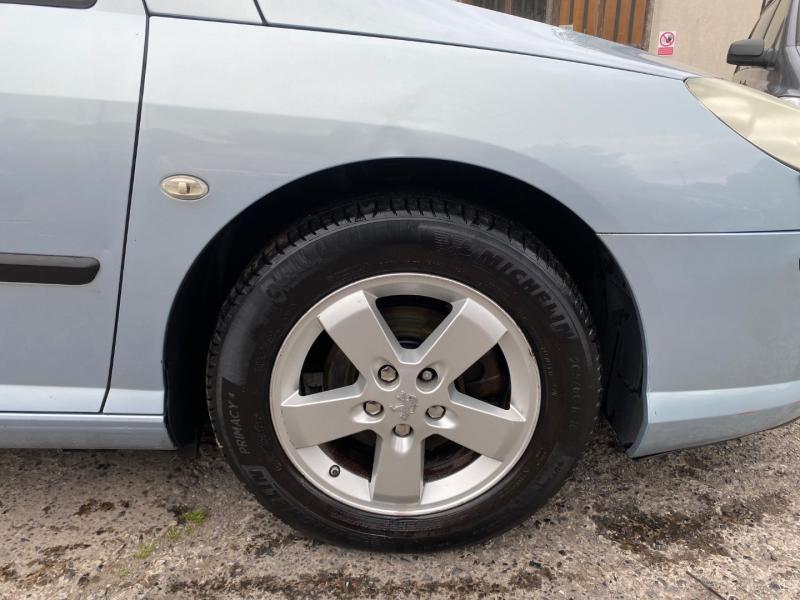 Peugeot 407