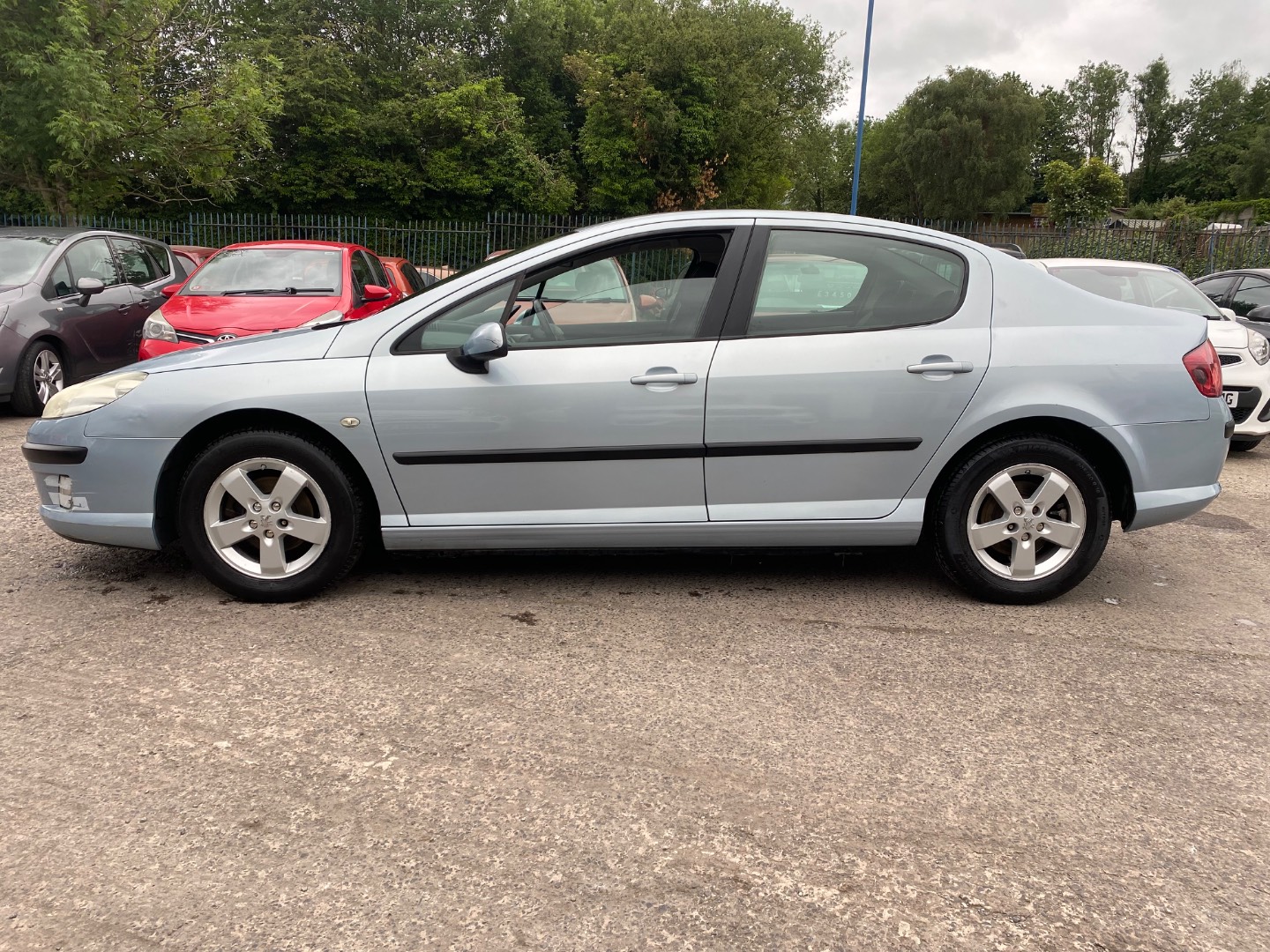 Peugeot 407