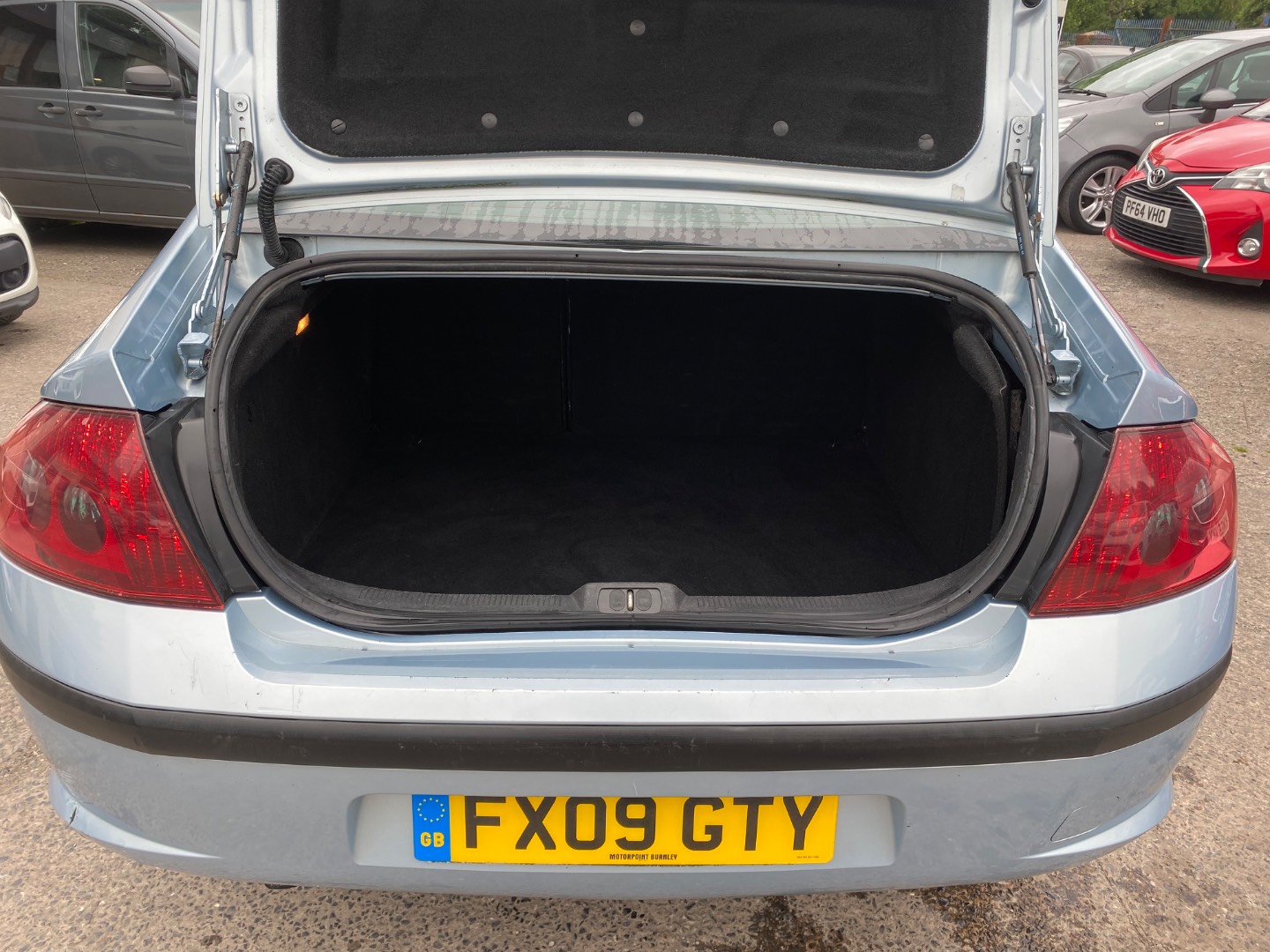 Peugeot 407