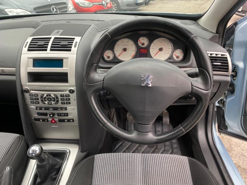 Peugeot 407