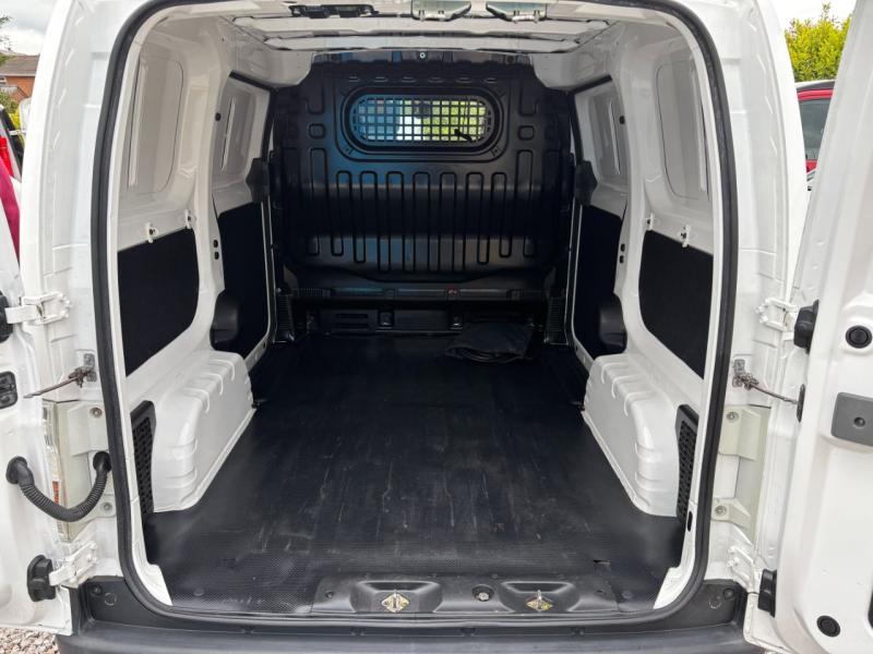 Nissan e-NV200