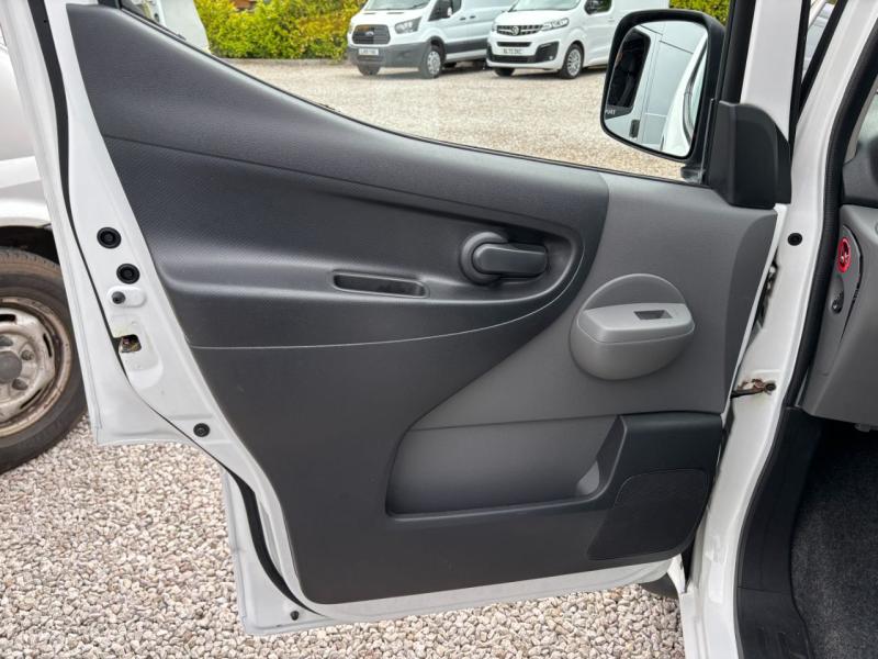 Nissan e-NV200