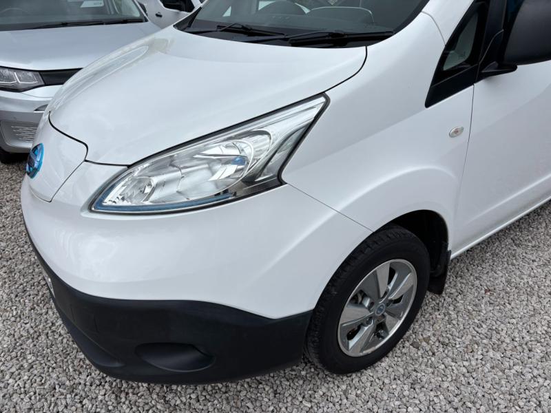 Nissan e-NV200