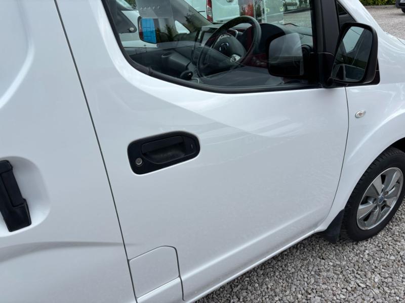 Nissan e-NV200