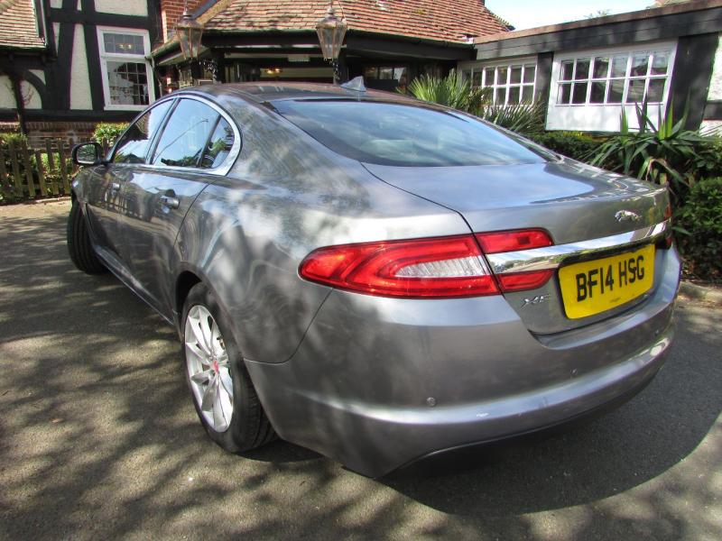 Jaguar XF